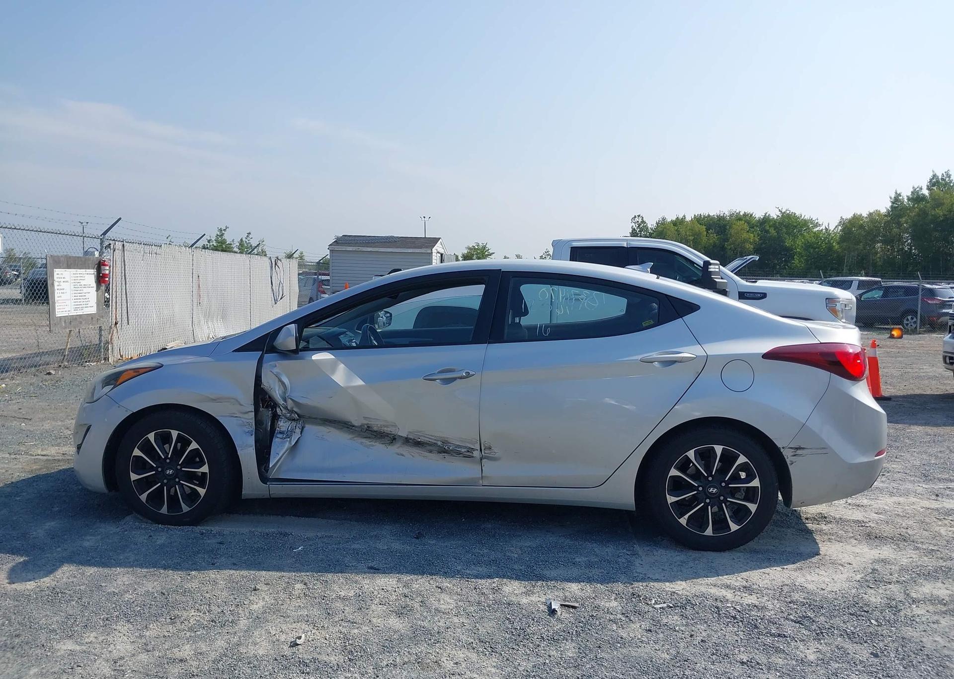 2016 HYUNDAI ELANTRA GL