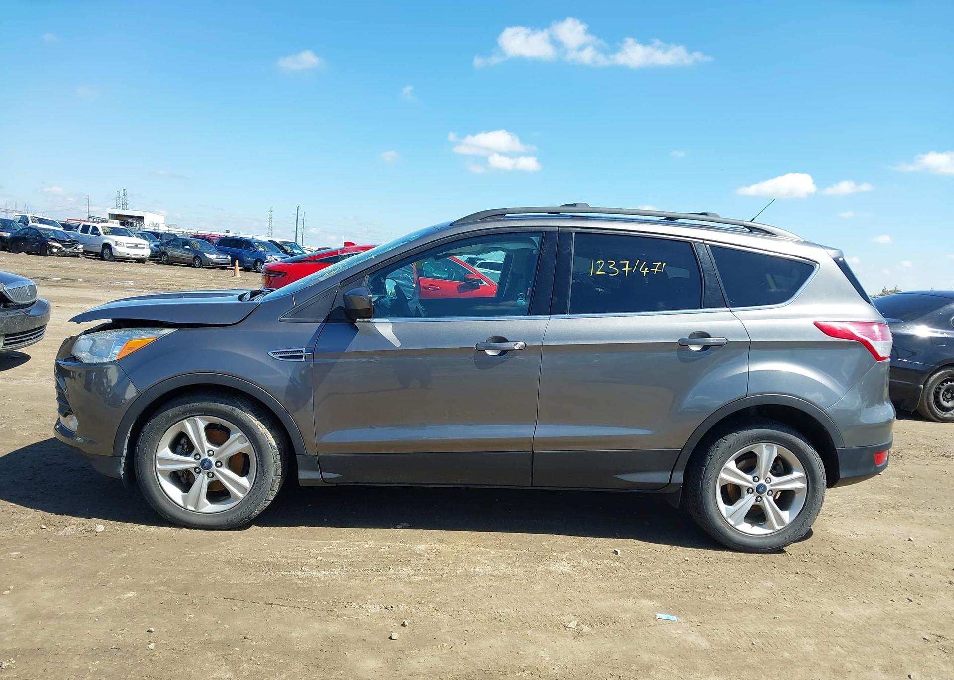 2014 FORD ESCAPE SE