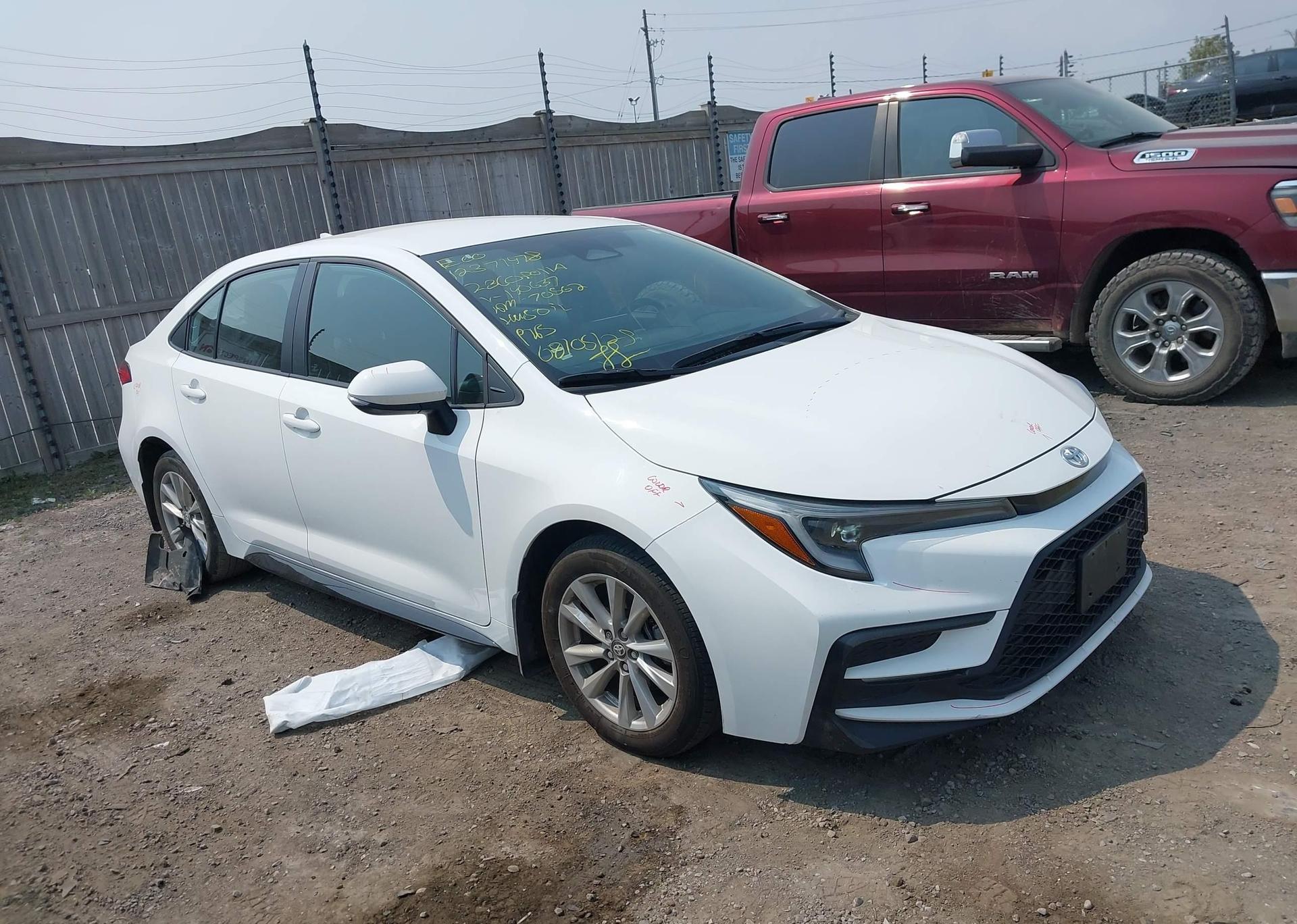 2023 TOYOTA COROLLA SE