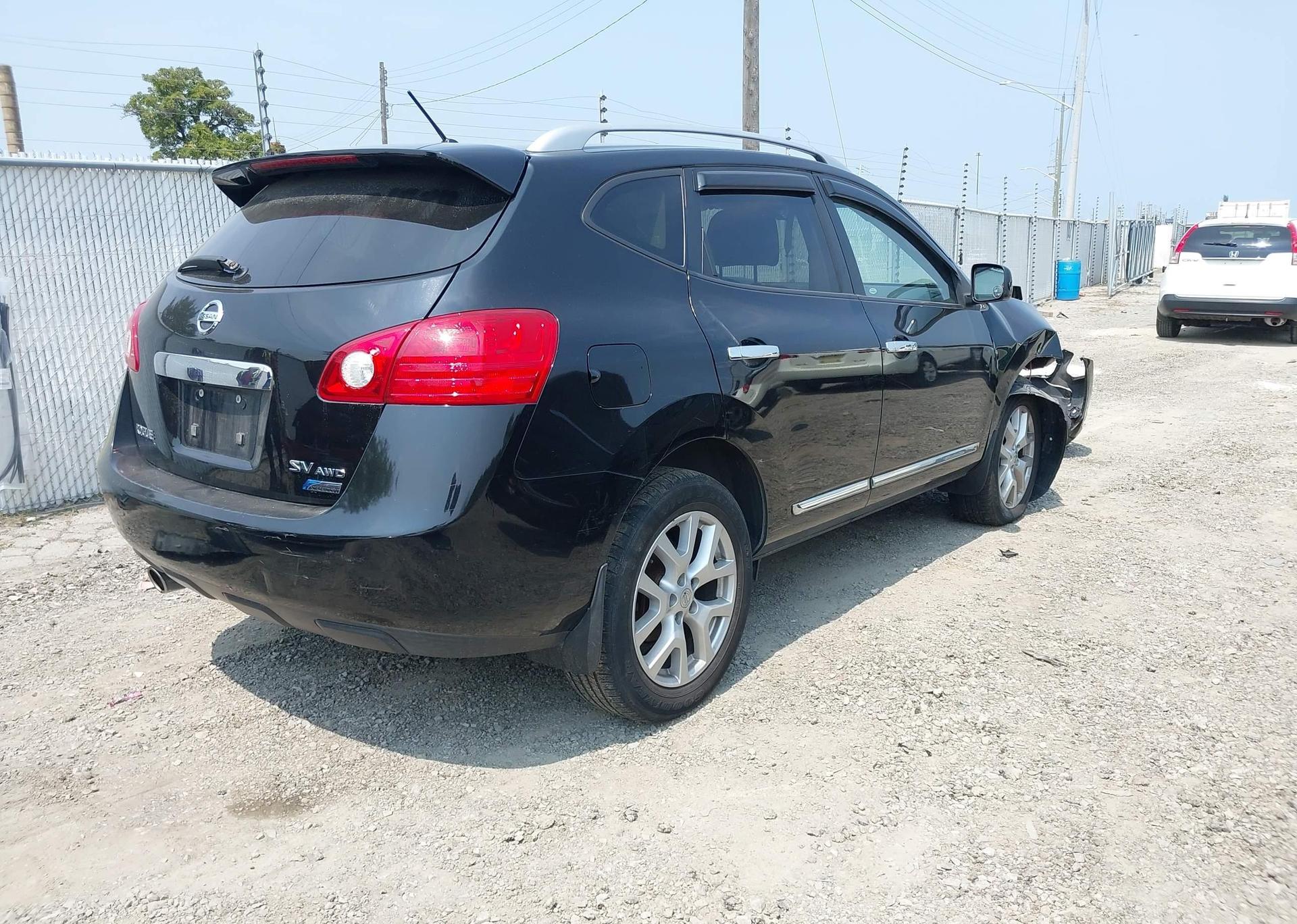 2011 NISSAN ROGUE S
