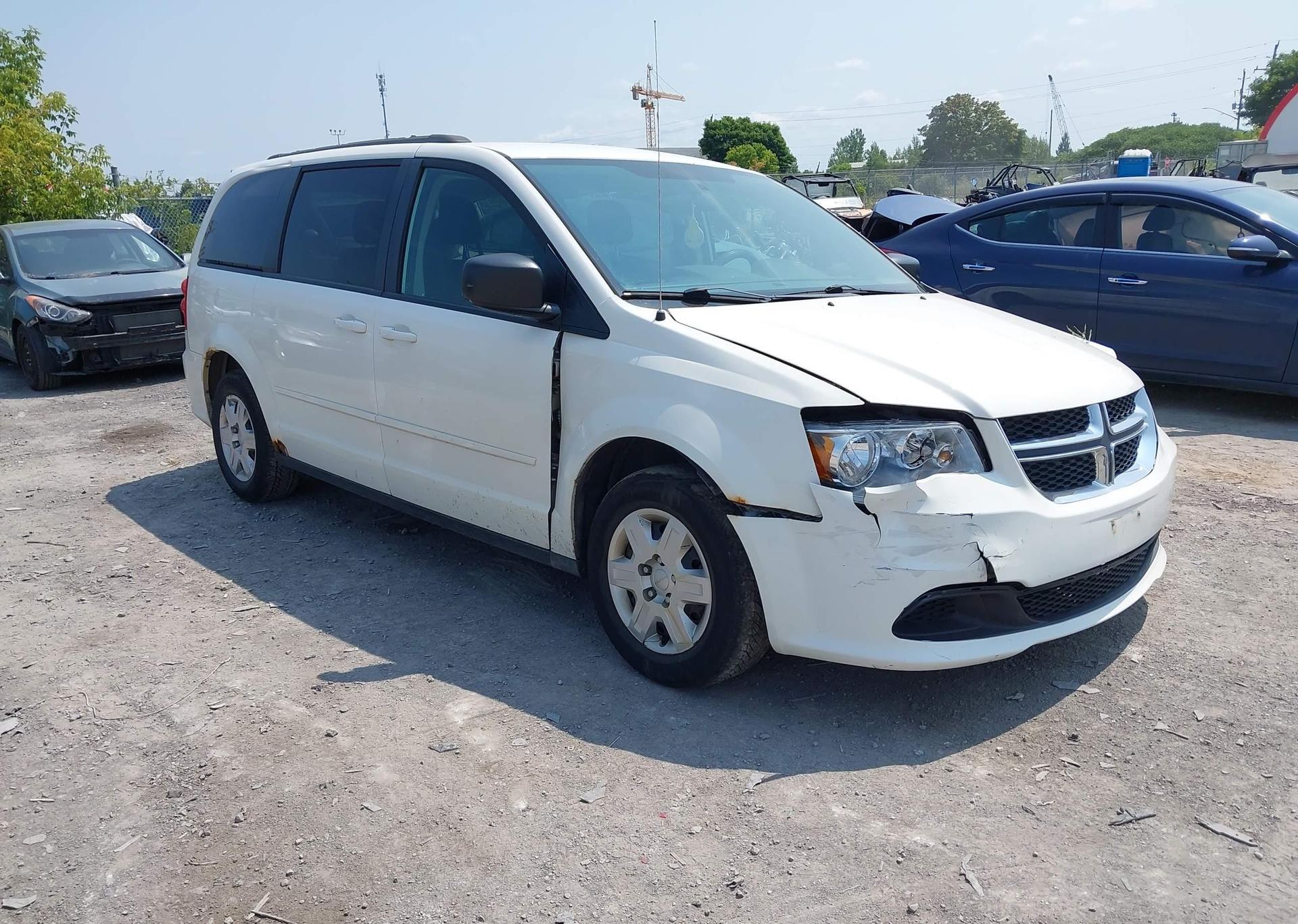 2013 DODGE GRAND CARAVAN SE