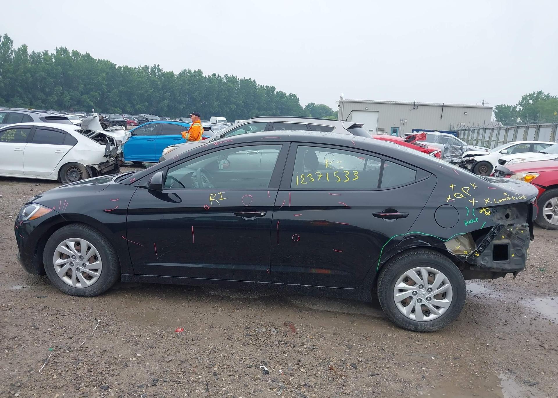 2018 HYUNDAI ELANTRA LE