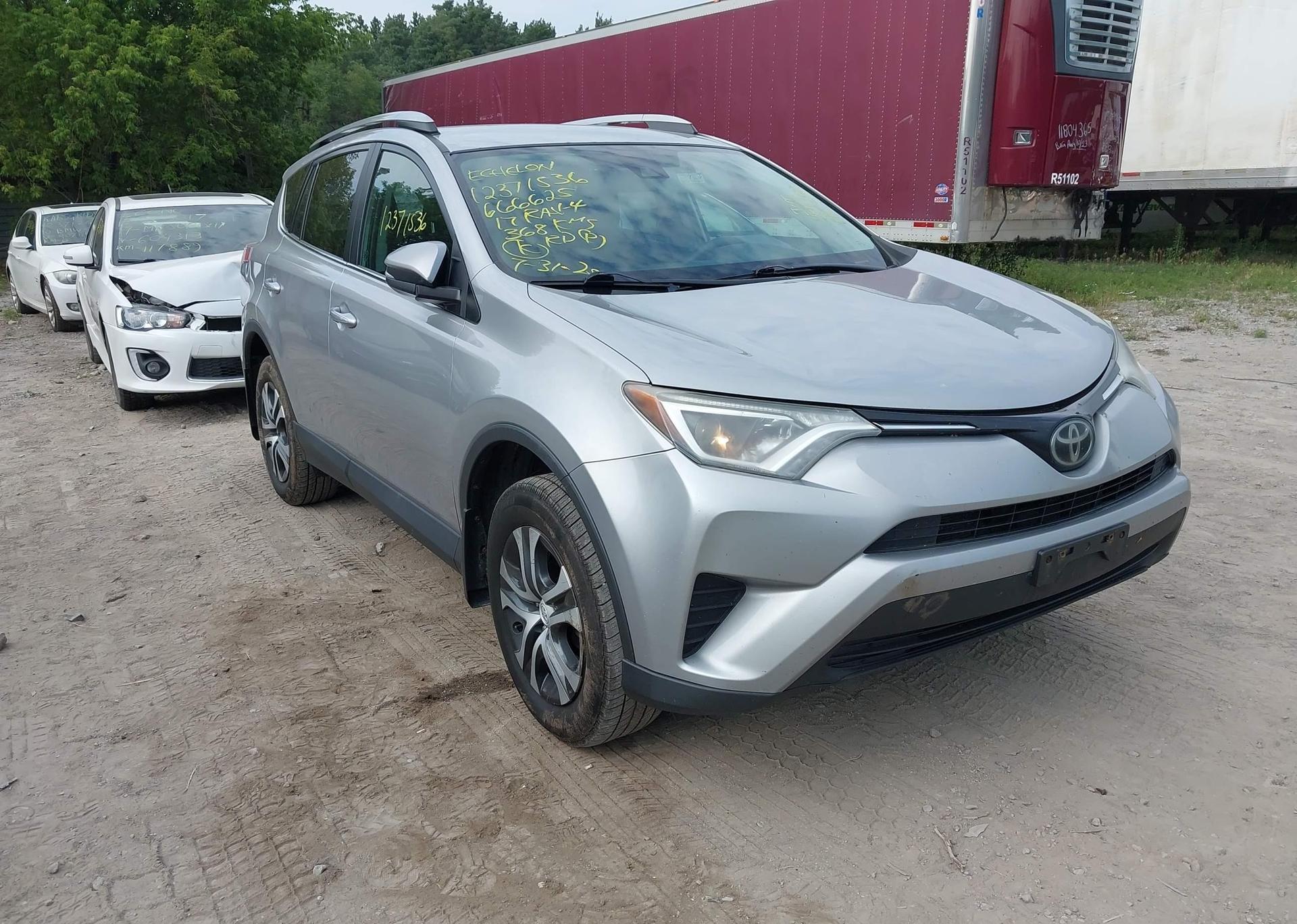 2017 TOYOTA RAV4 LE