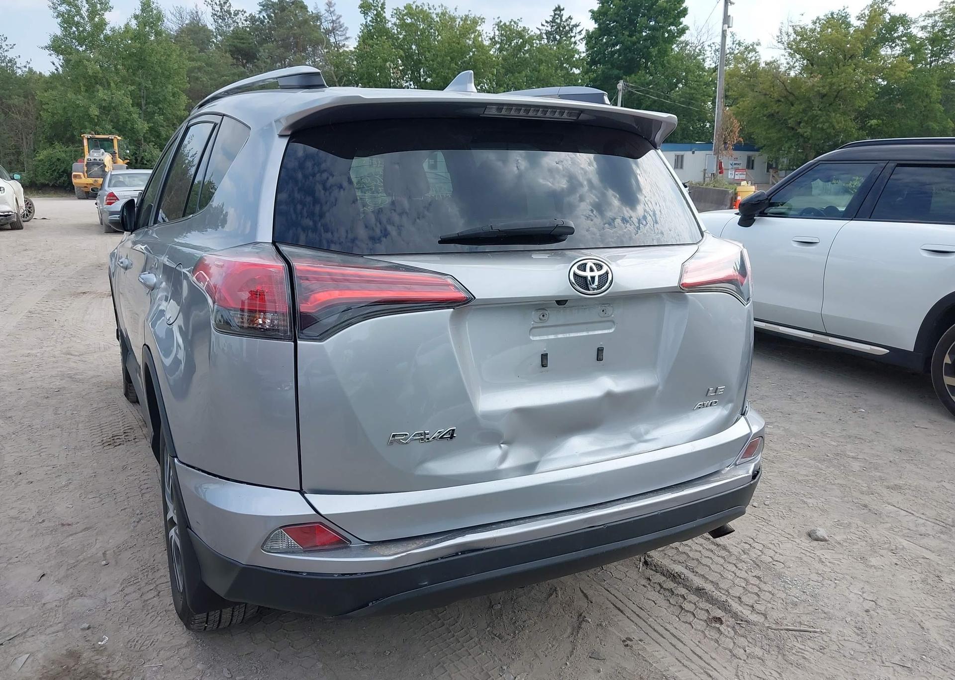 2017 TOYOTA RAV4 LE