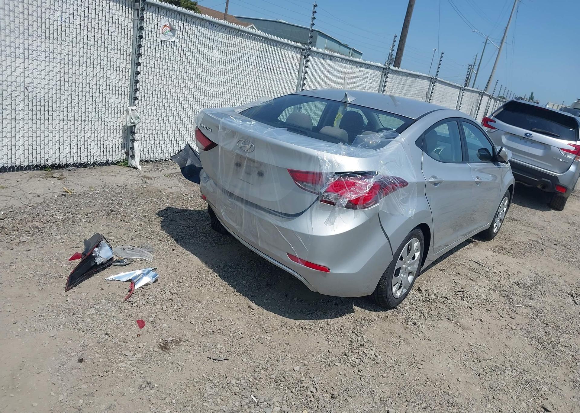2014 HYUNDAI ELANTRA SE