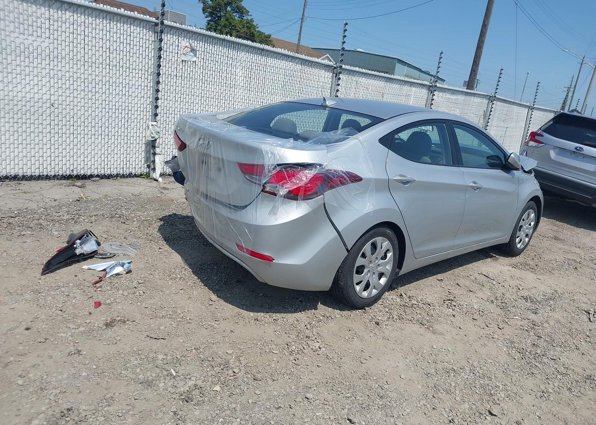 2014 HYUNDAI ELANTRA SE