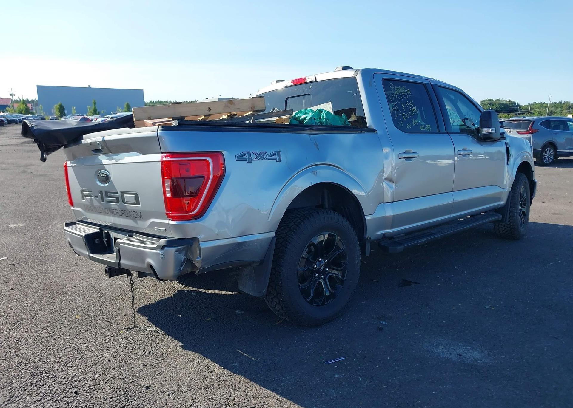 2023 FORD F-150 XLT