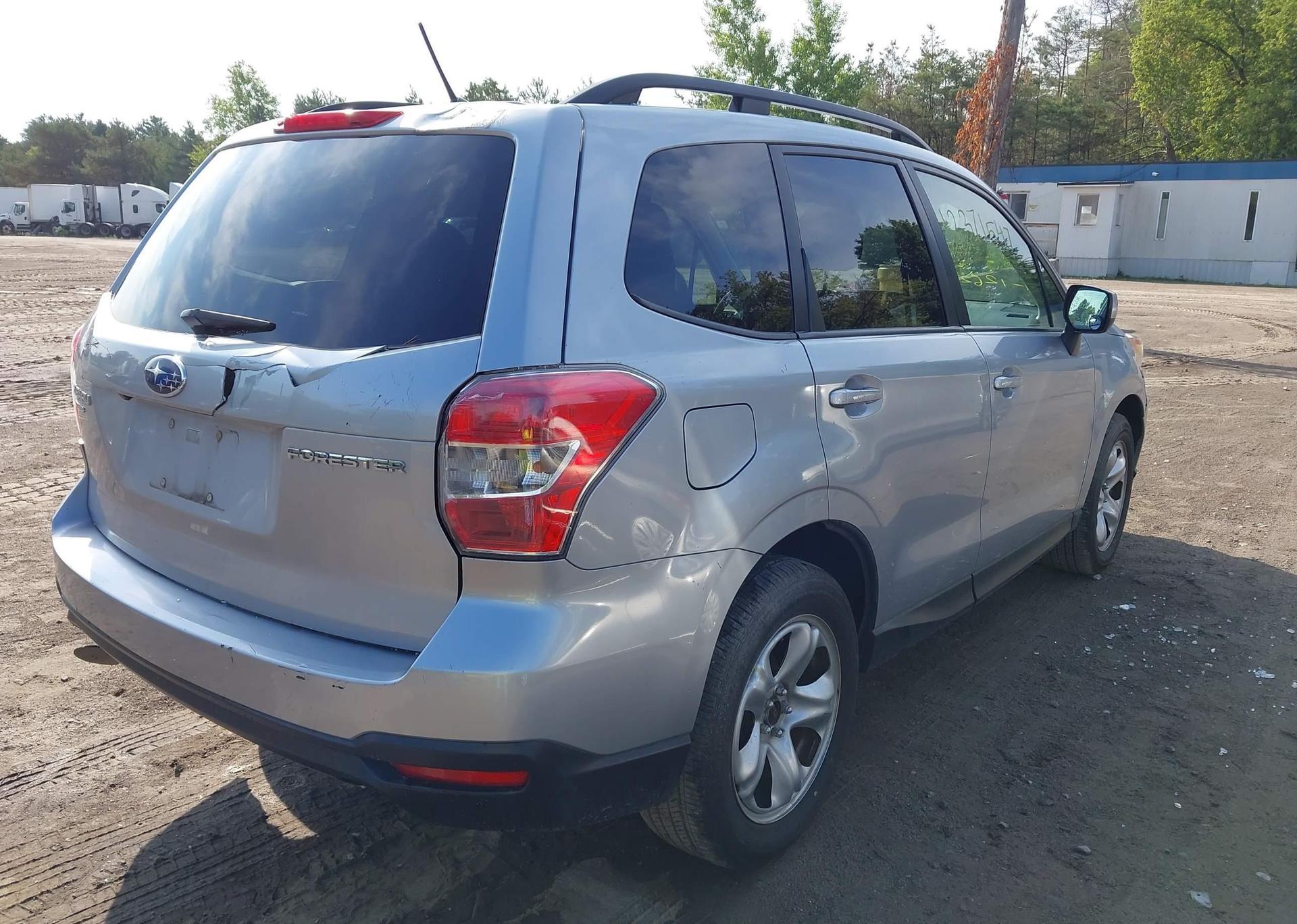 2015 SUBARU FORESTER 2.5I