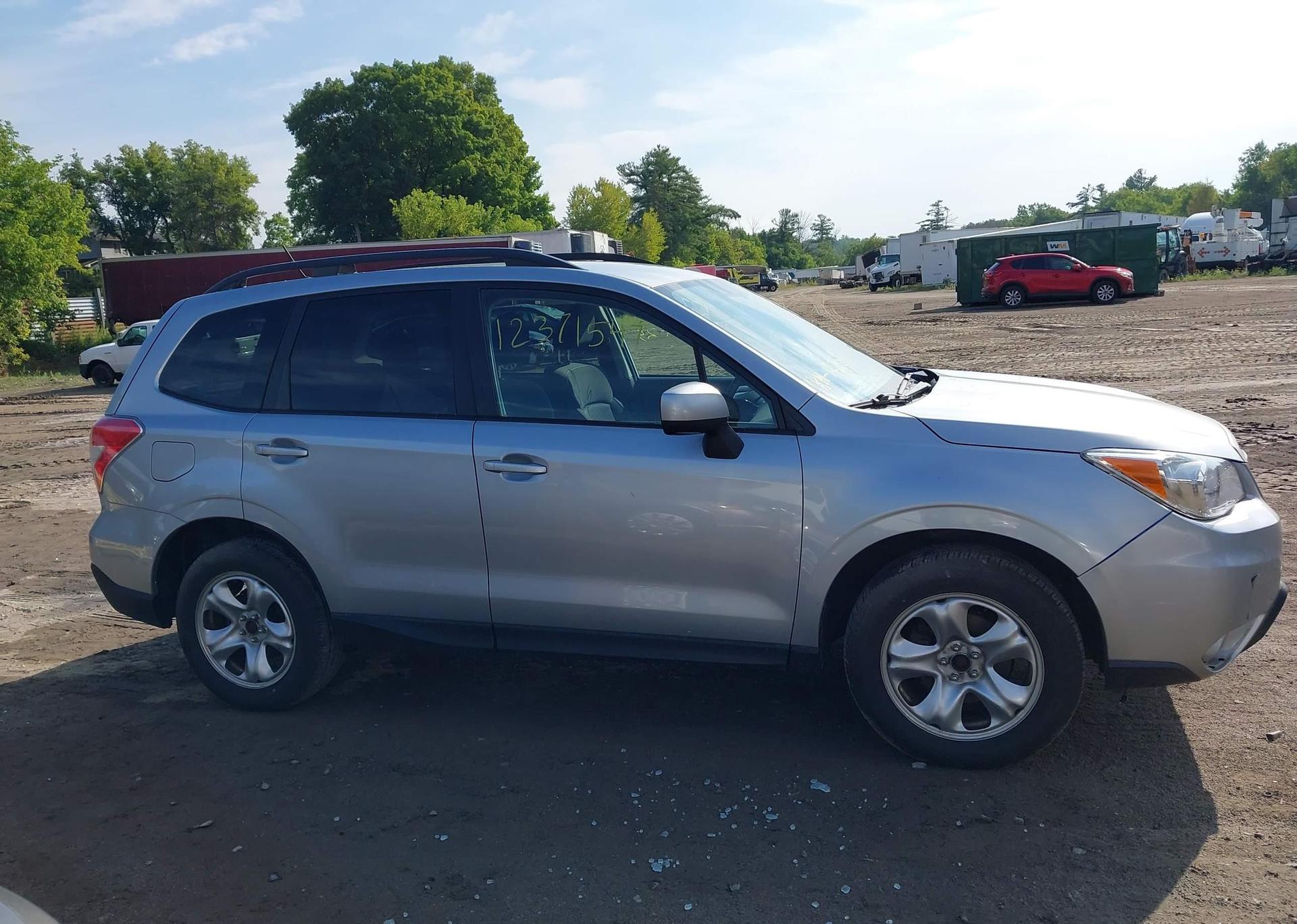 2015 SUBARU FORESTER 2.5I