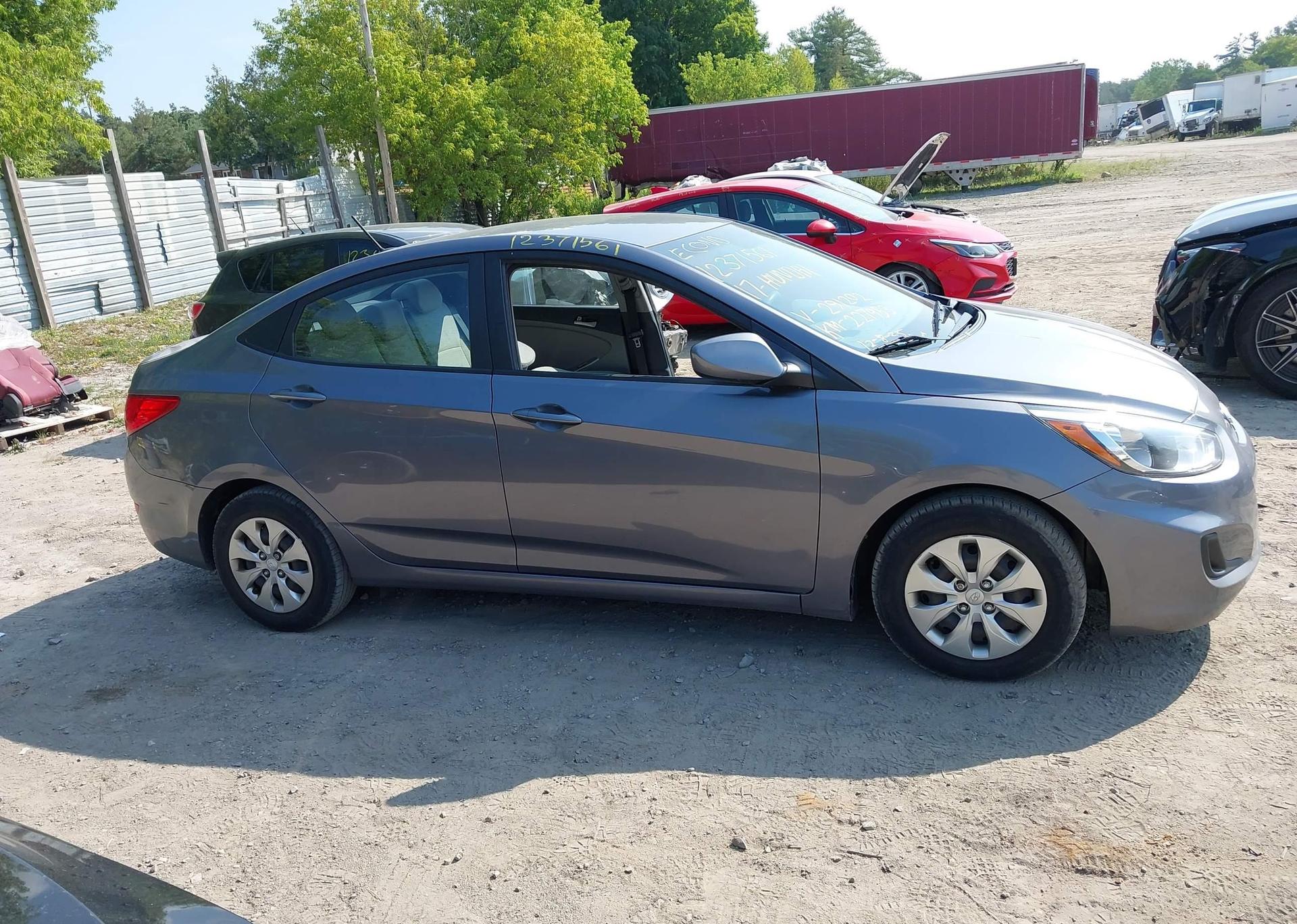 2017 HYUNDAI ACCENT GL