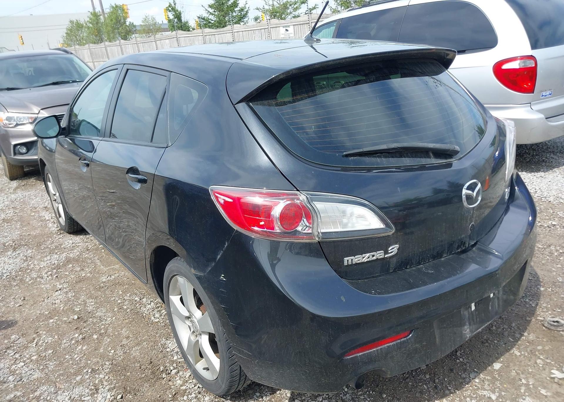 2013 MAZDA MAZDA3