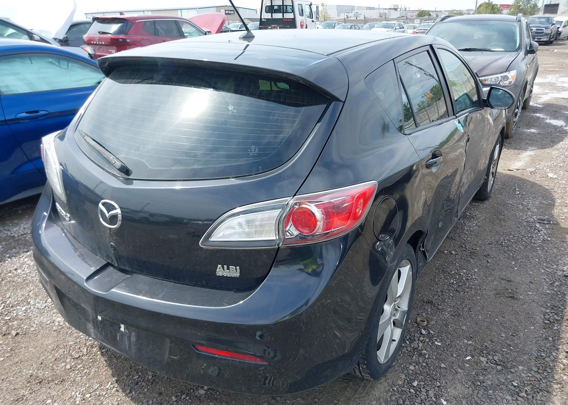 2013 MAZDA MAZDA3