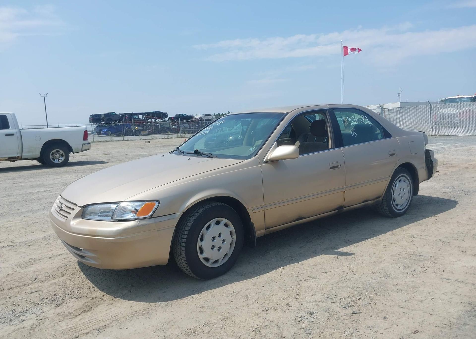 1998 TOYOTA CAMRY CE