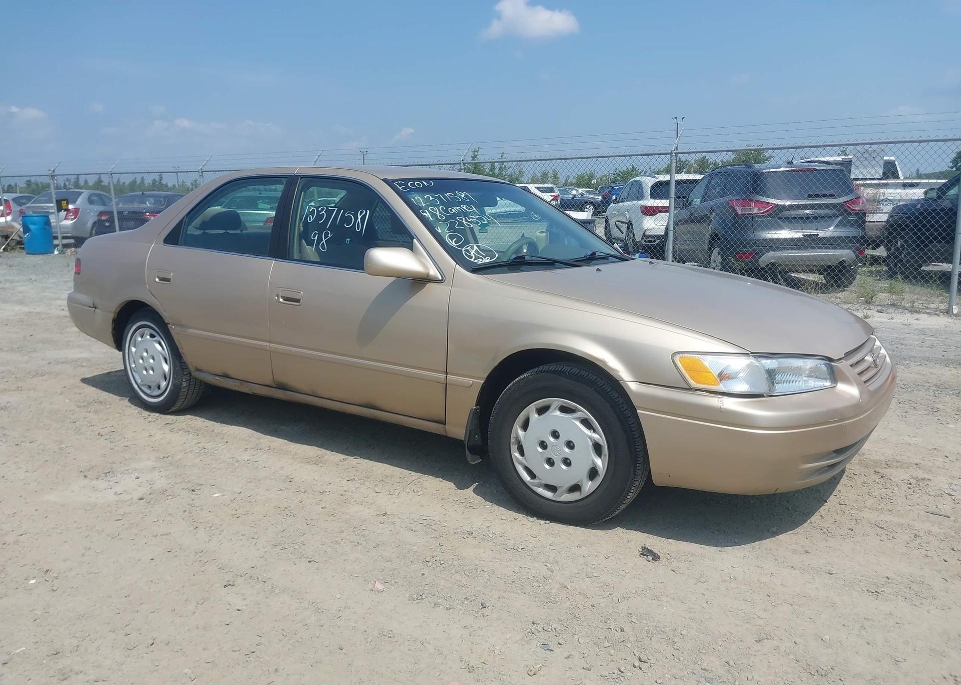 1998 TOYOTA CAMRY CE