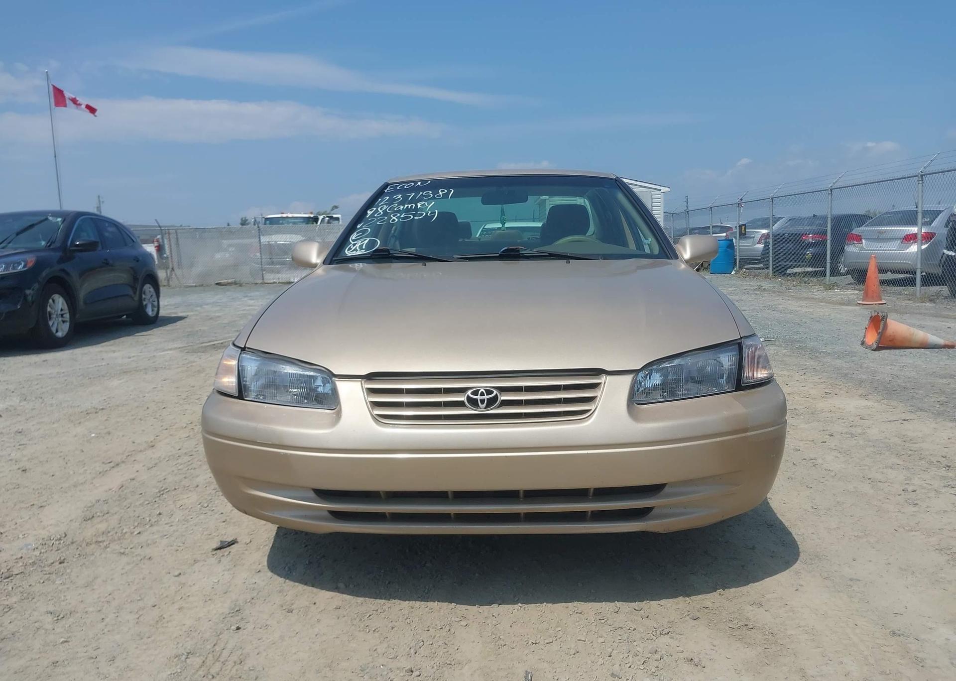 1998 TOYOTA CAMRY CE