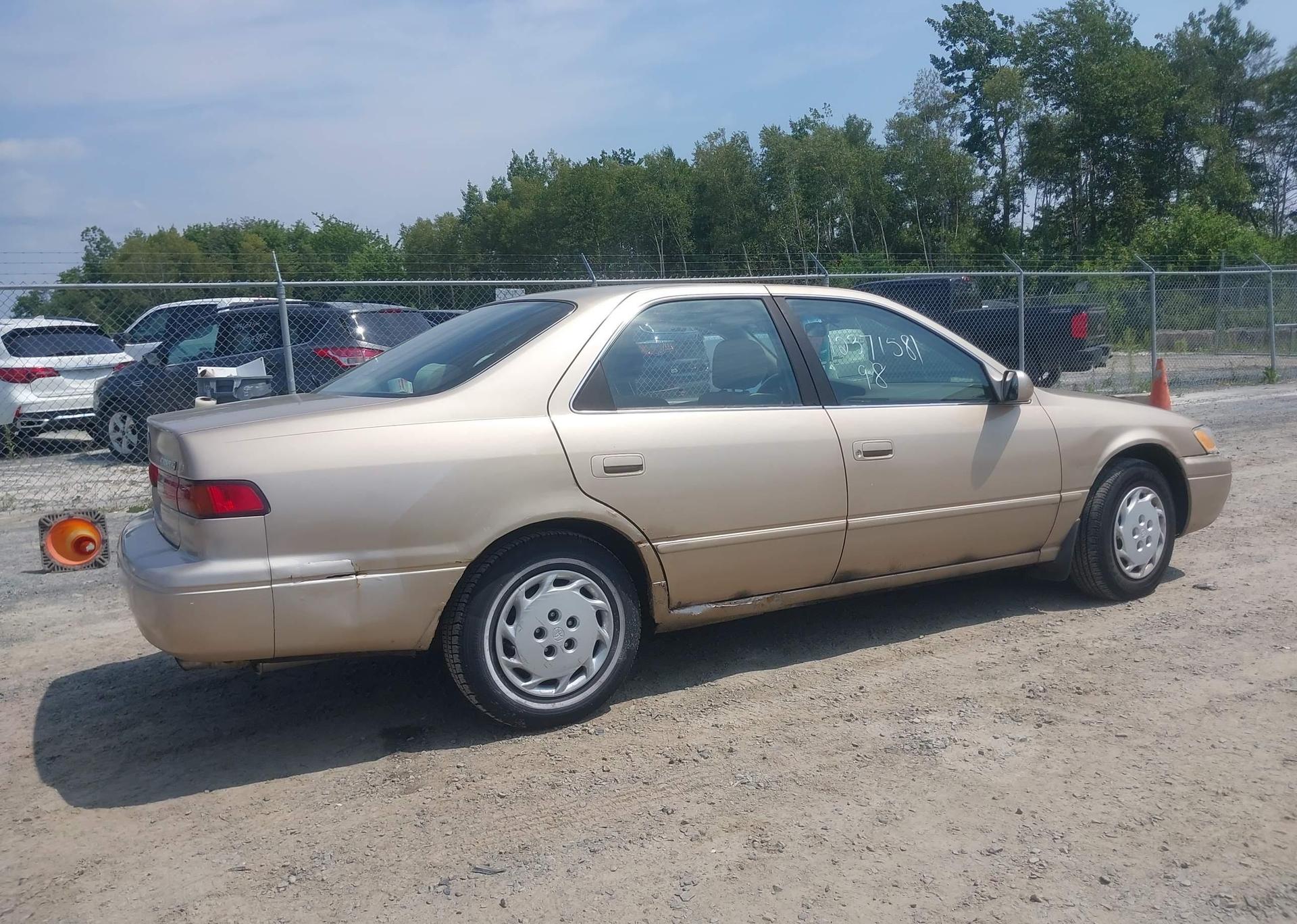 1998 TOYOTA CAMRY CE