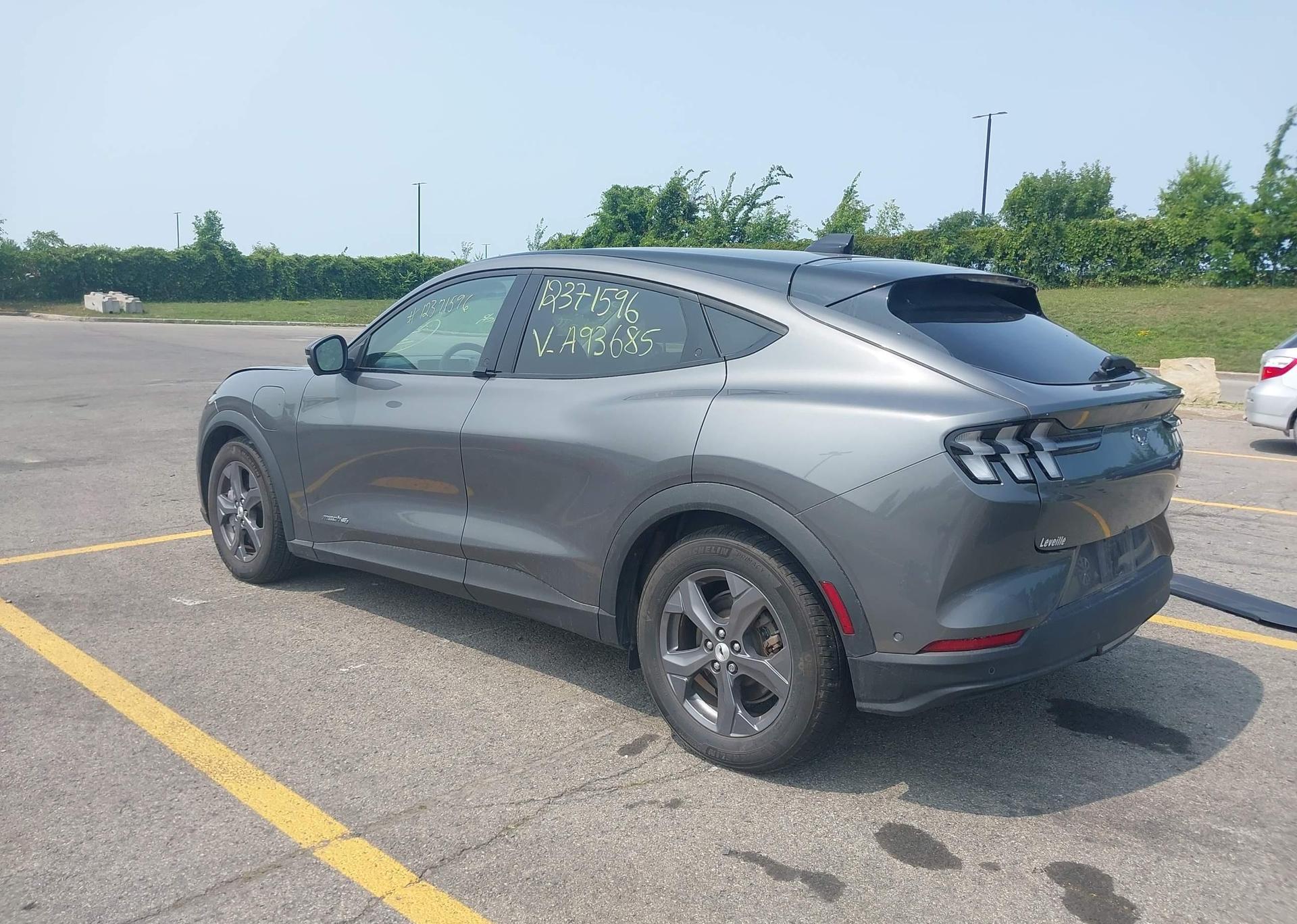 2023 FORD MUSTANG MACH-E SELECT