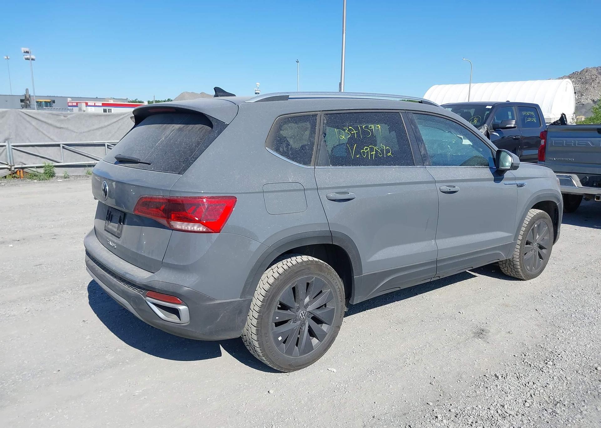 2024 VOLKSWAGEN TAOS SE