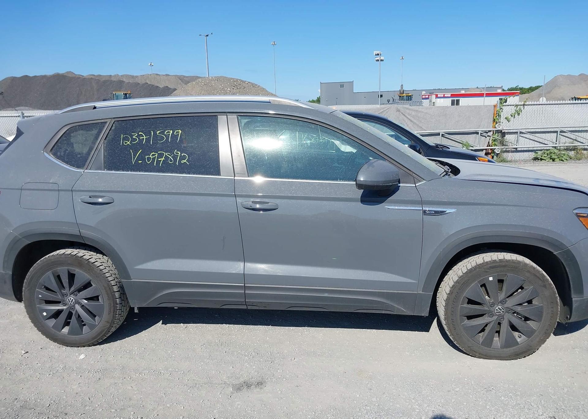 2024 VOLKSWAGEN TAOS SE