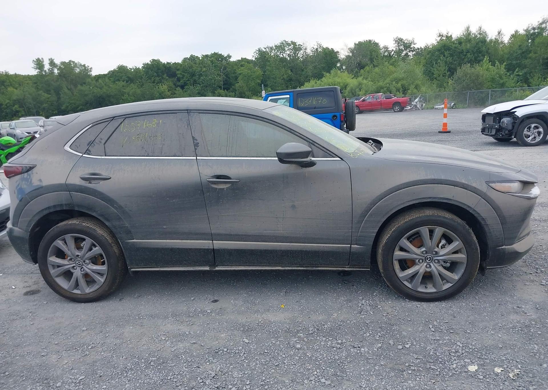 2025 MAZDA CX-30 GS