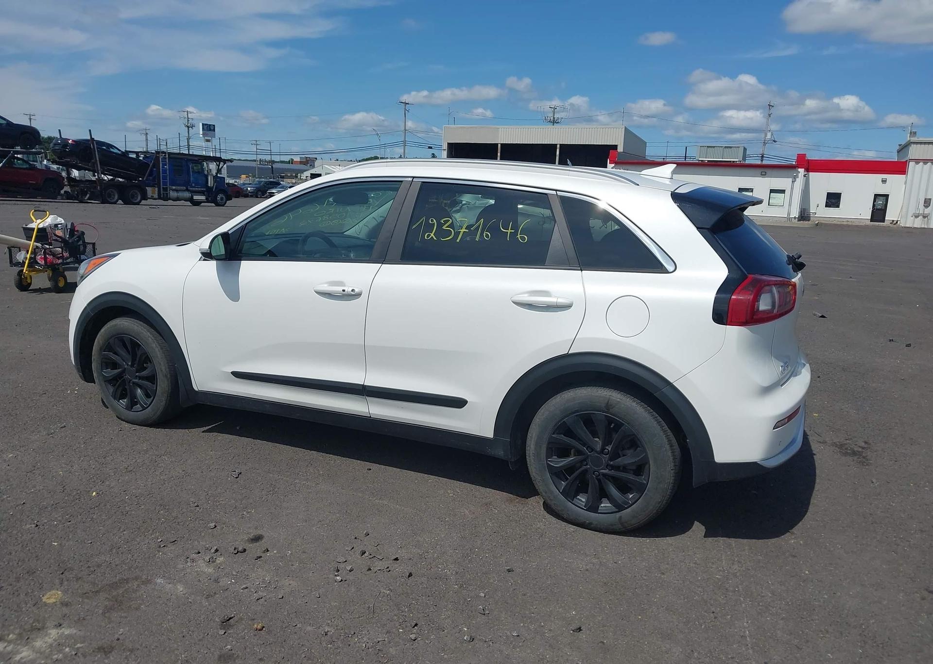 2017 KIA NIRO EX