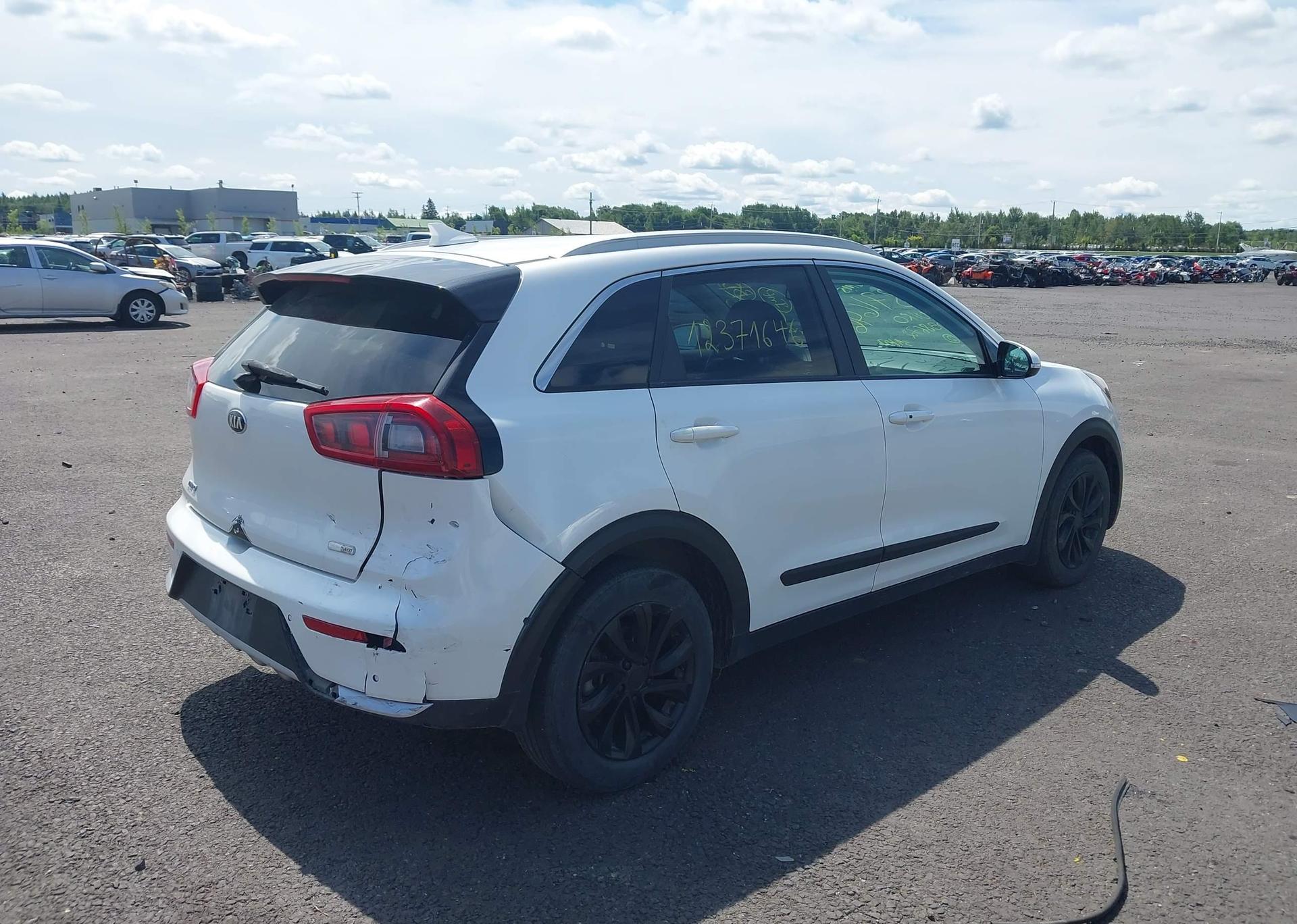 2017 KIA NIRO EX