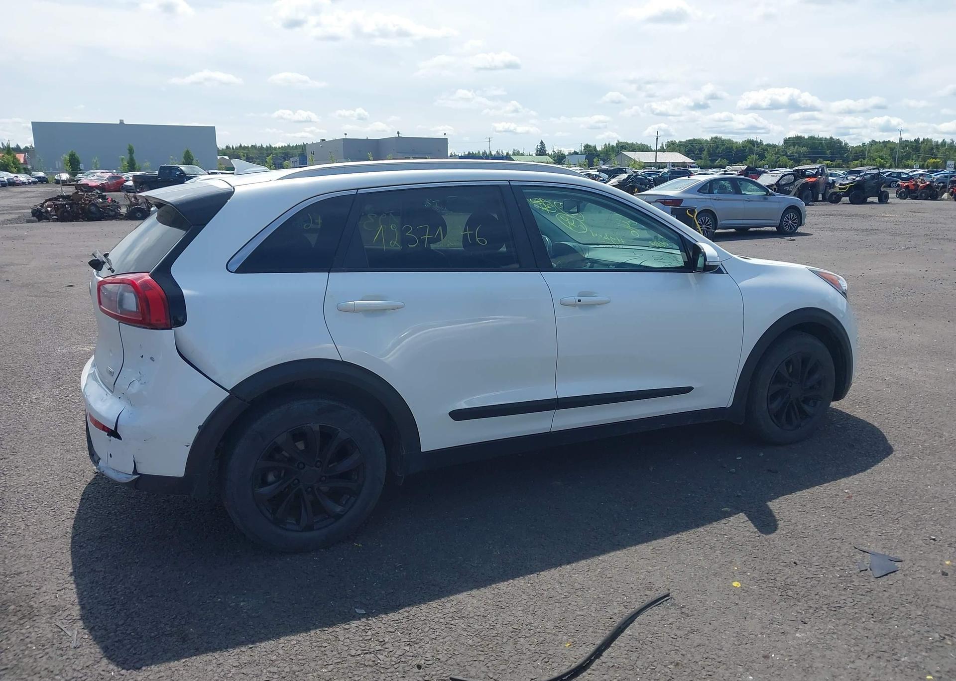 2017 KIA NIRO EX