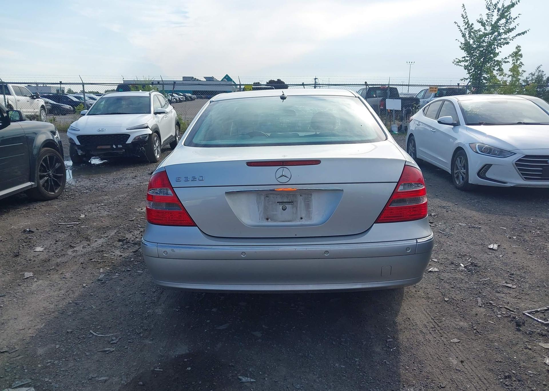 2003 MERCEDES-BENZ E 320