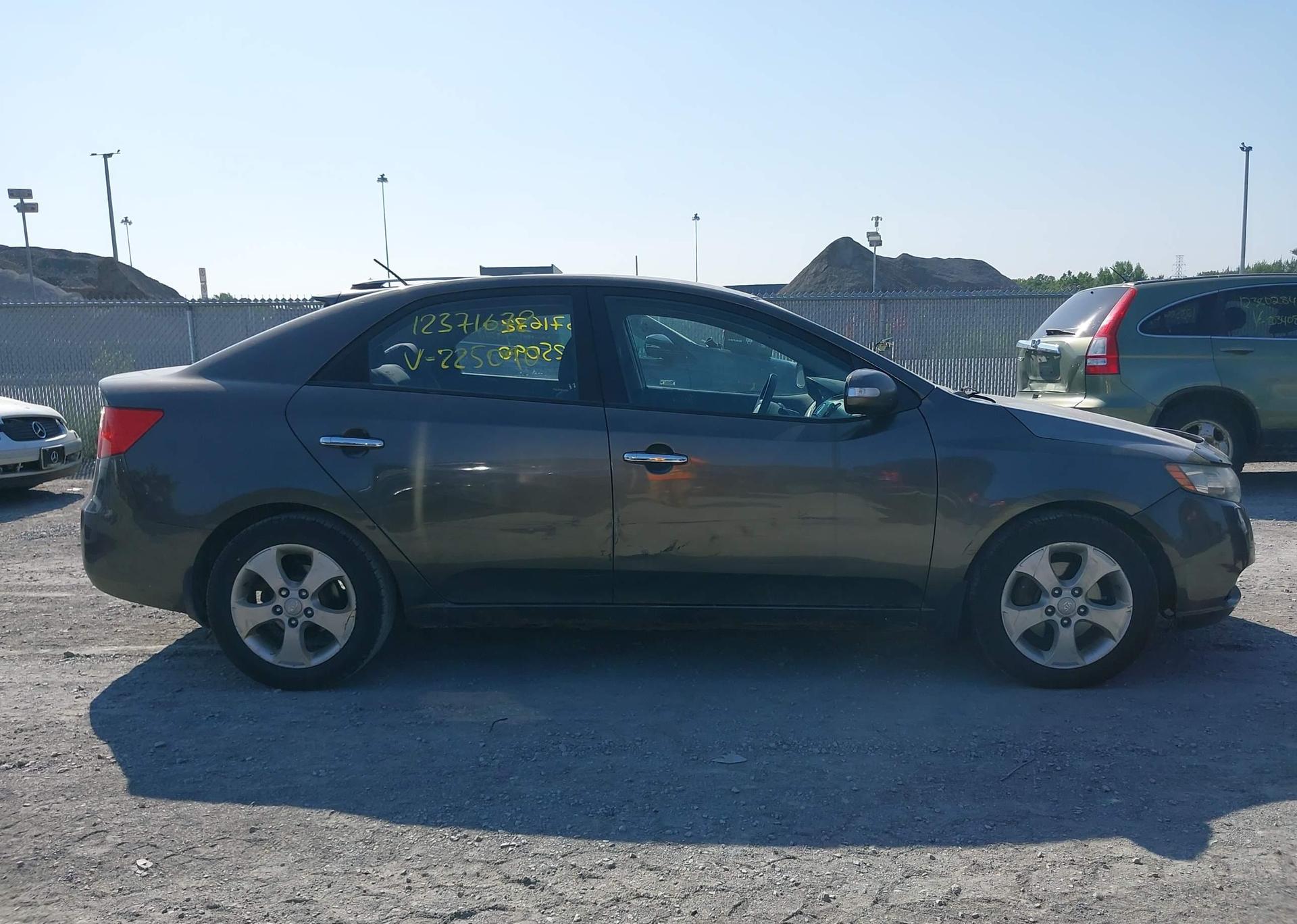 2010 KIA FORTE EX