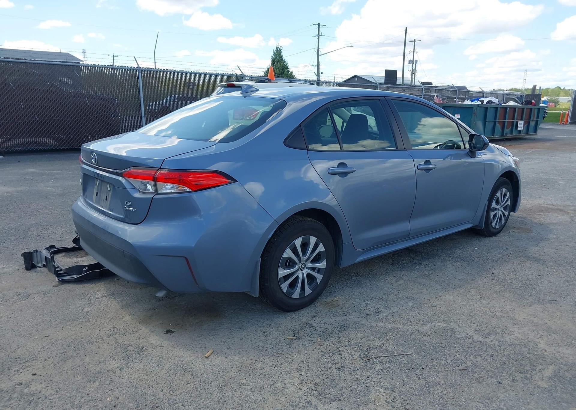 2025 TOYOTA COROLLA LE