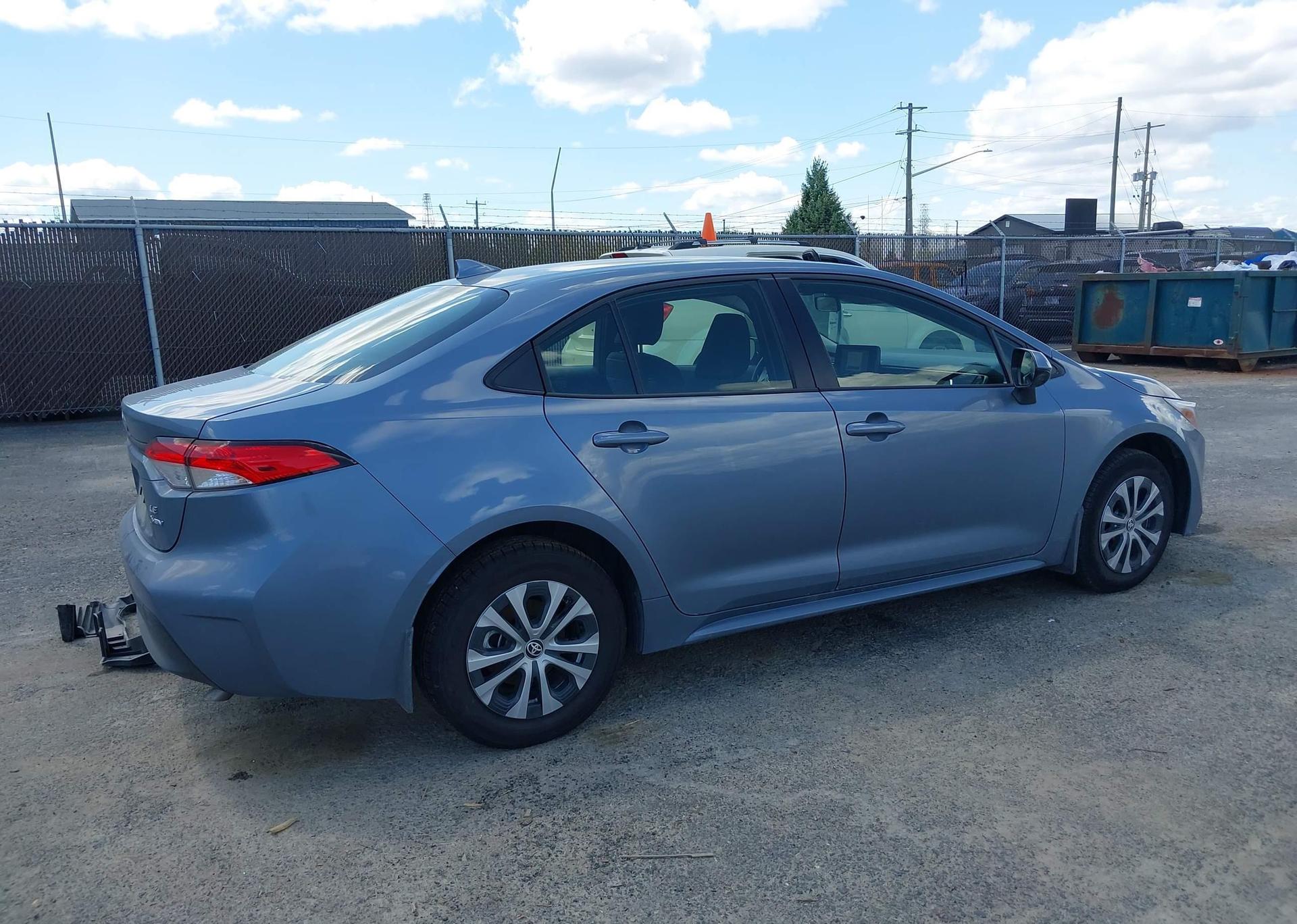 2025 TOYOTA COROLLA LE