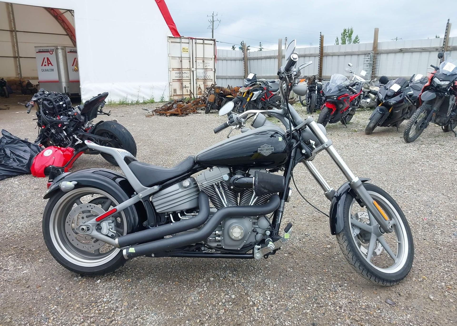 2009 HARLEY-DAVIDSON FXCW