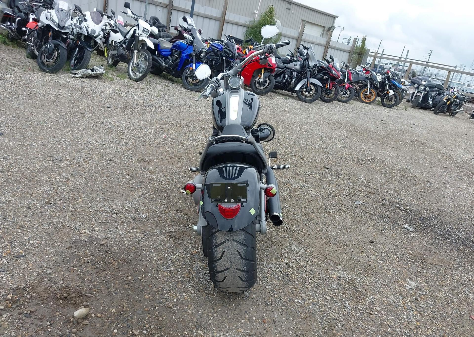 2009 HARLEY-DAVIDSON FXCW