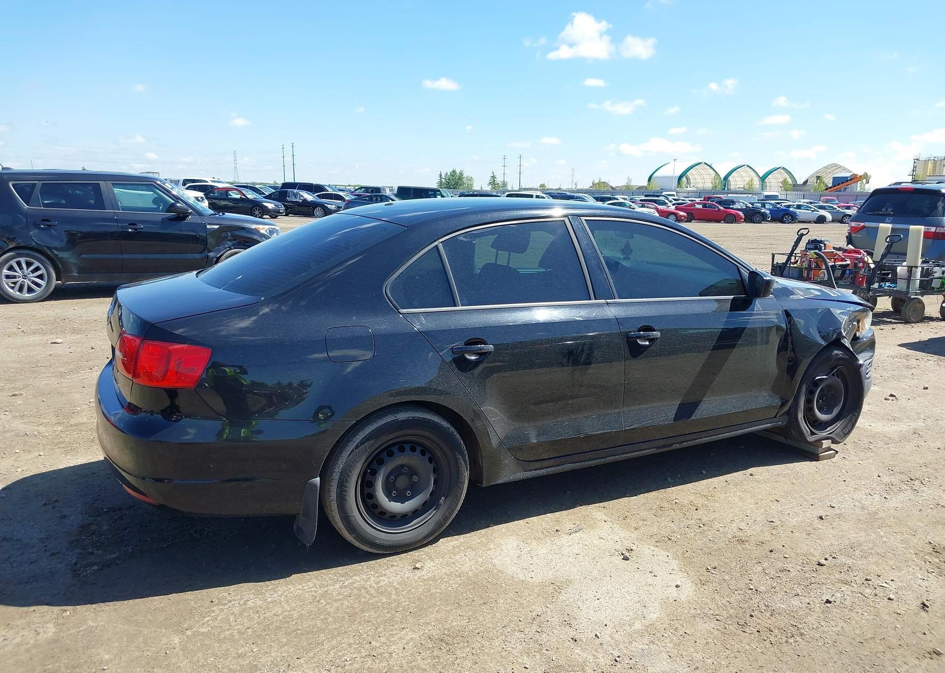 2013 VOLKSWAGEN JETTA S