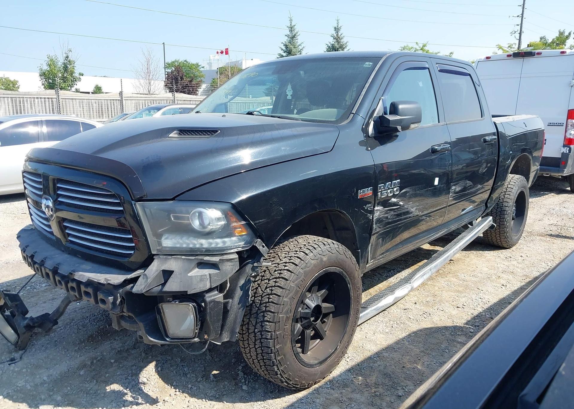 2013 RAM 1500 SPORT