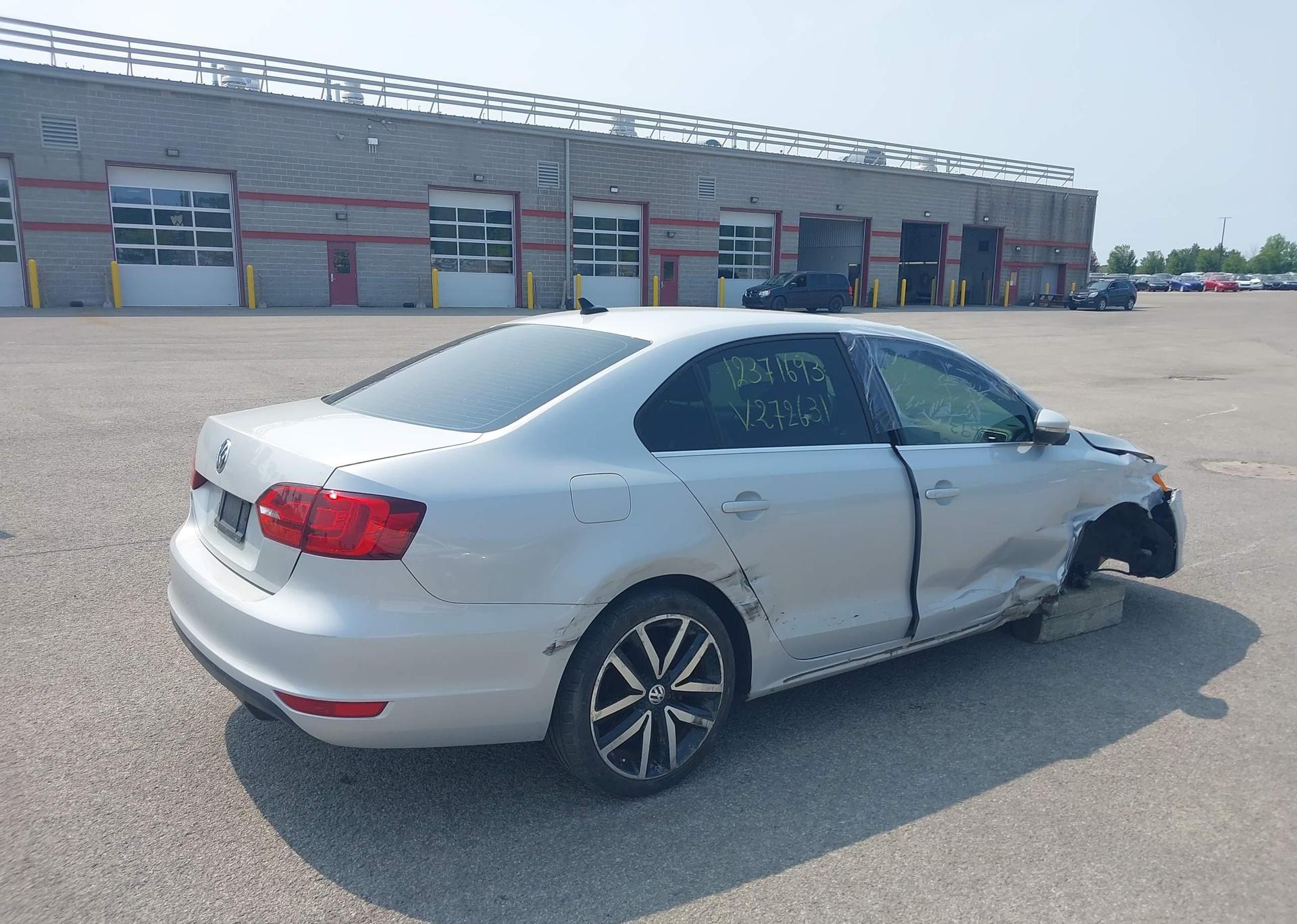 2013 VOLKSWAGEN JETTA GLI