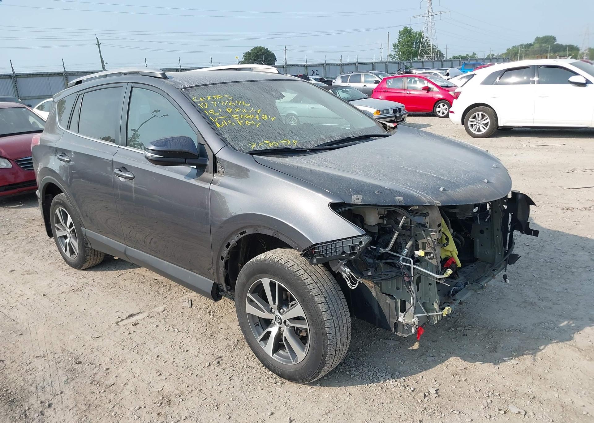 2018 TOYOTA RAV4 LE