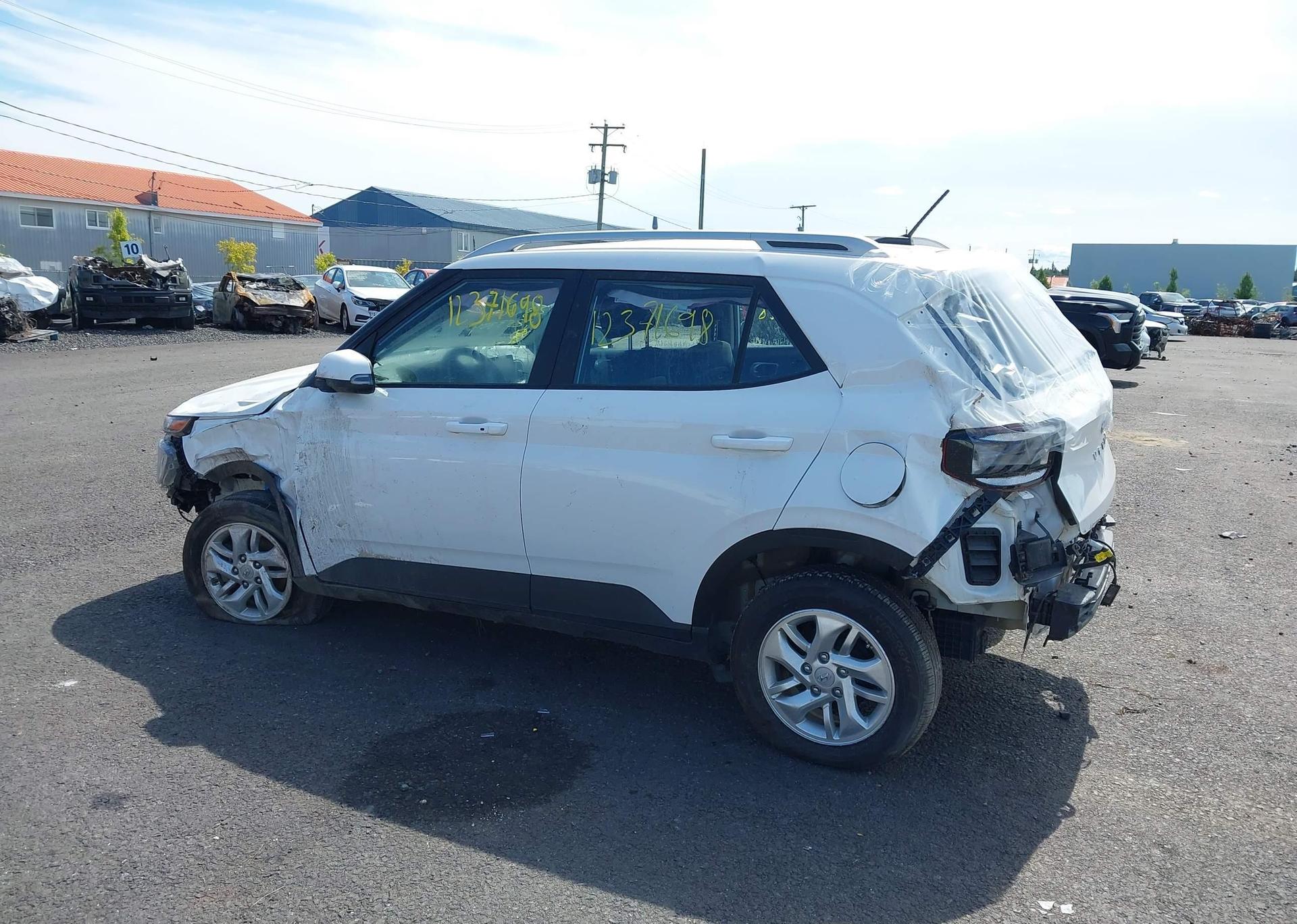2023 HYUNDAI VENUE SEL
