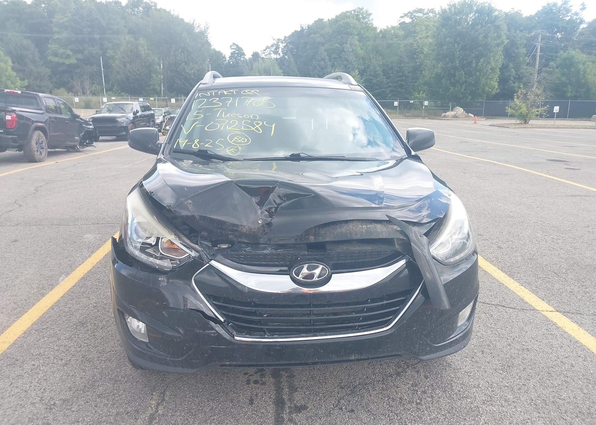2015 HYUNDAI TUCSON