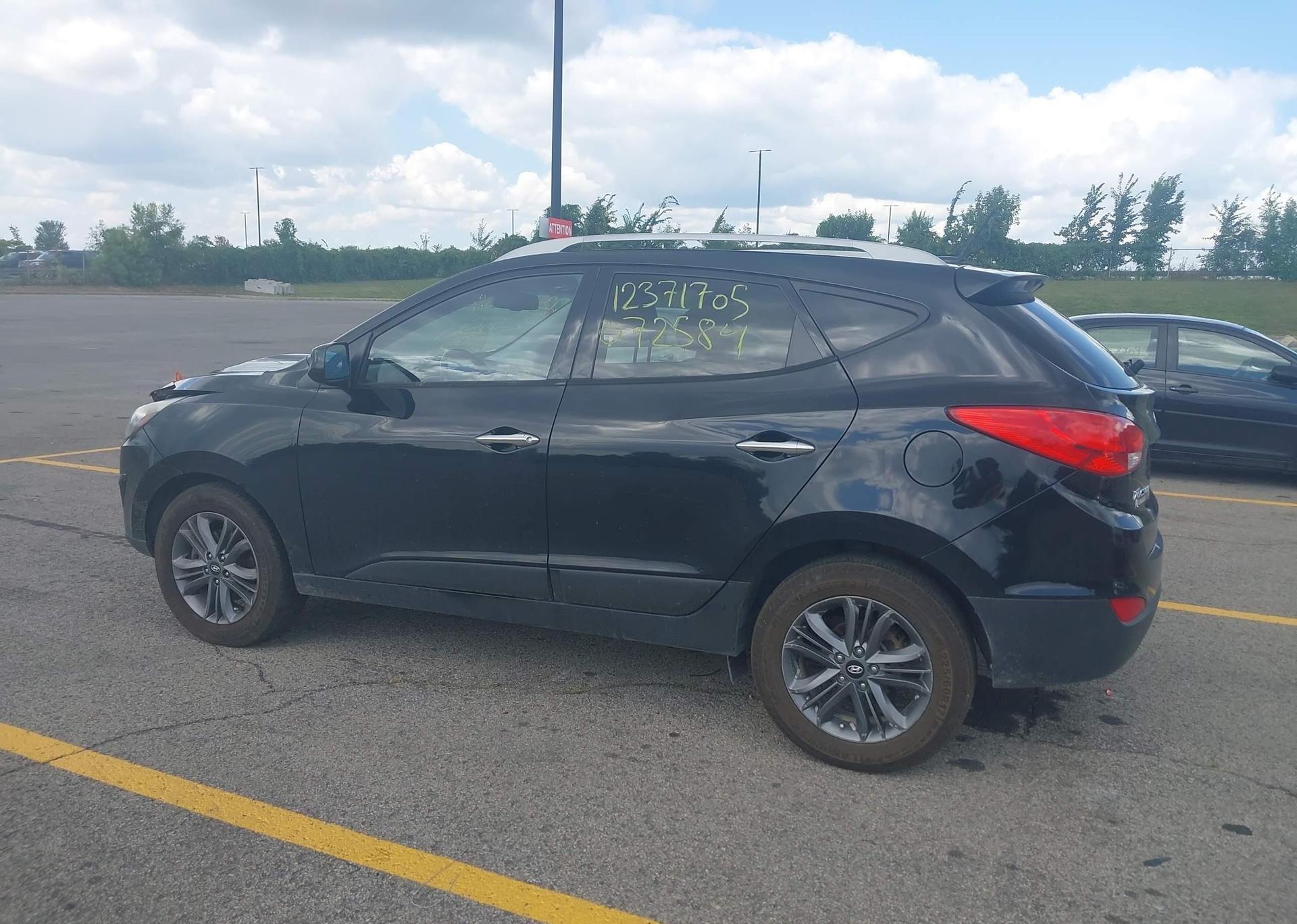 2015 HYUNDAI TUCSON