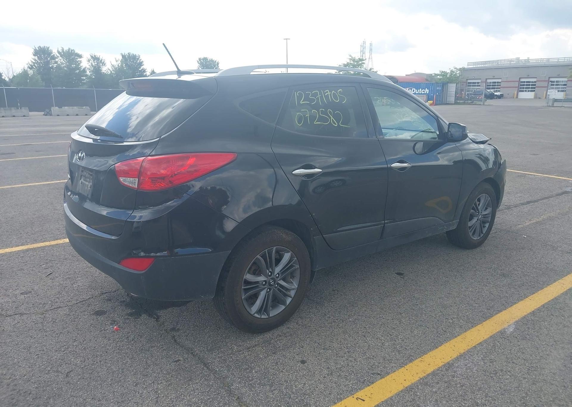 2015 HYUNDAI TUCSON
