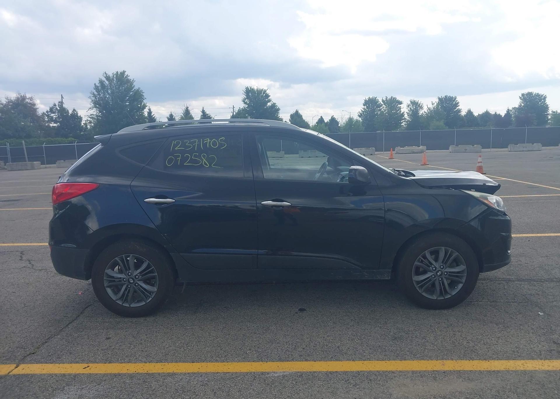 2015 HYUNDAI TUCSON