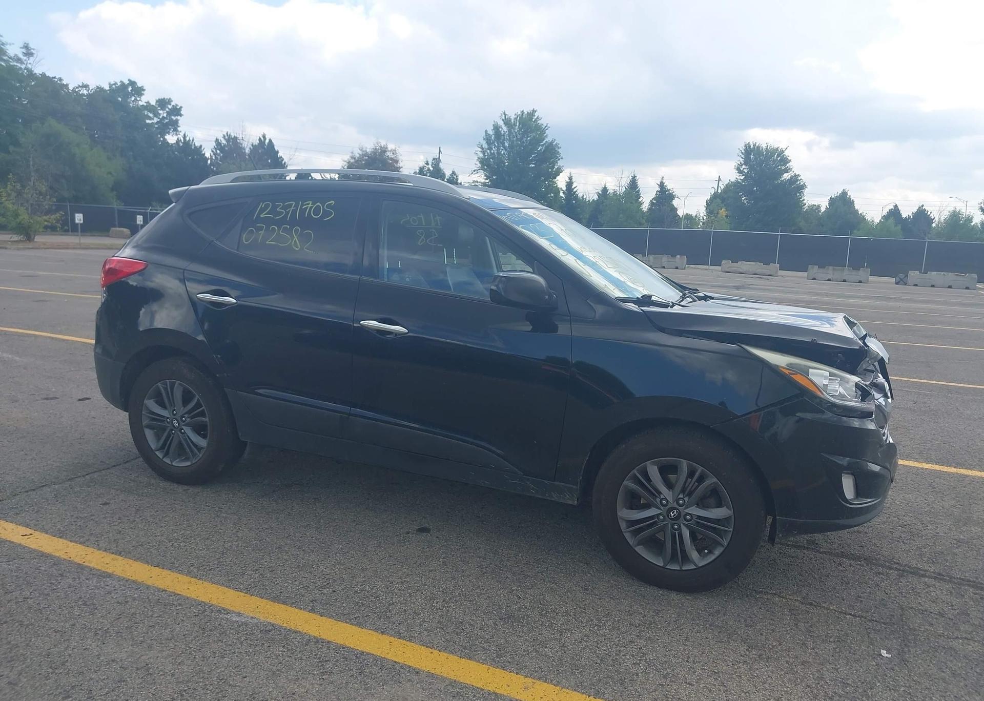 2015 HYUNDAI TUCSON