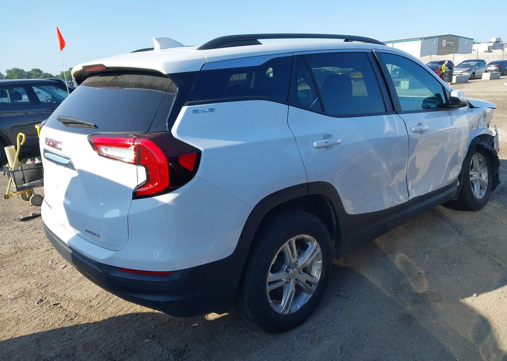 2024 GMC TERRAIN SLE