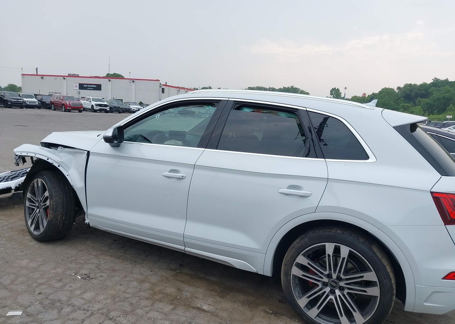2025 AUDI SQ5