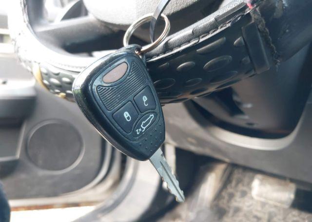 2010 CHRYSLER SEBRING TOURING