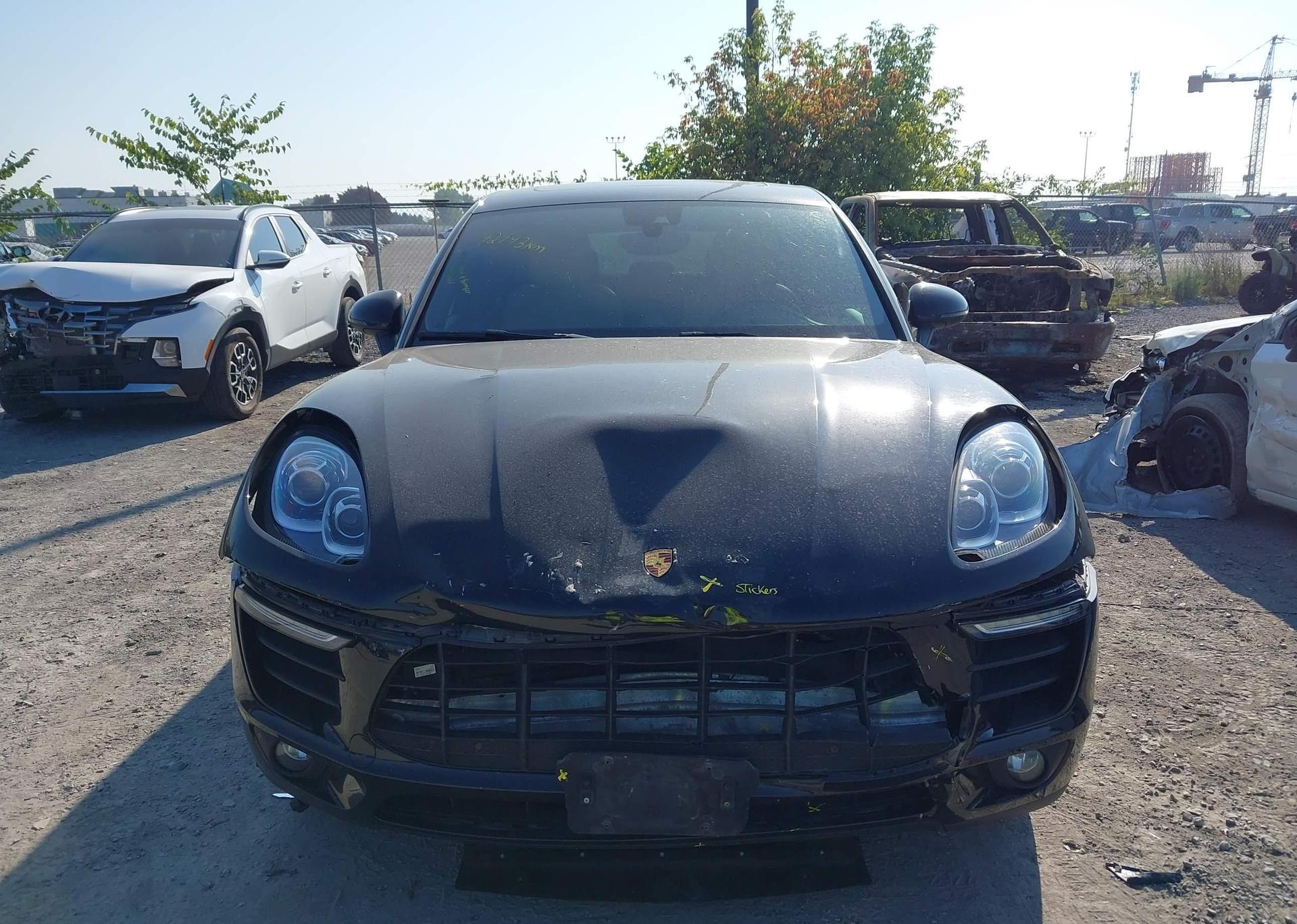 2018 PORSCHE MACAN