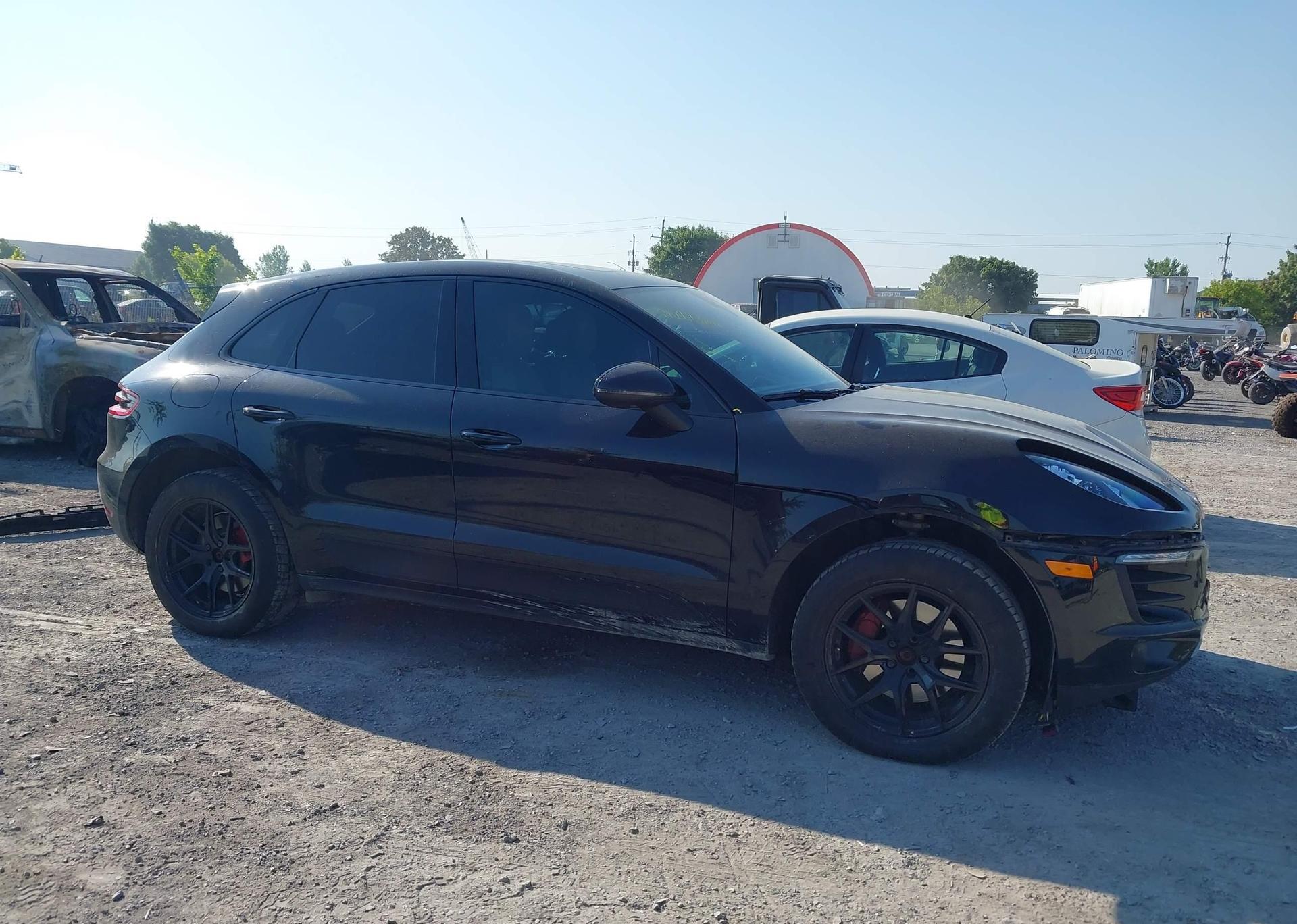 2018 PORSCHE MACAN