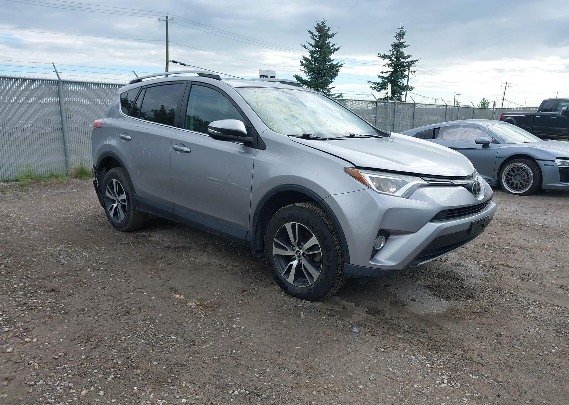 2017 TOYOTA RAV4 XLE