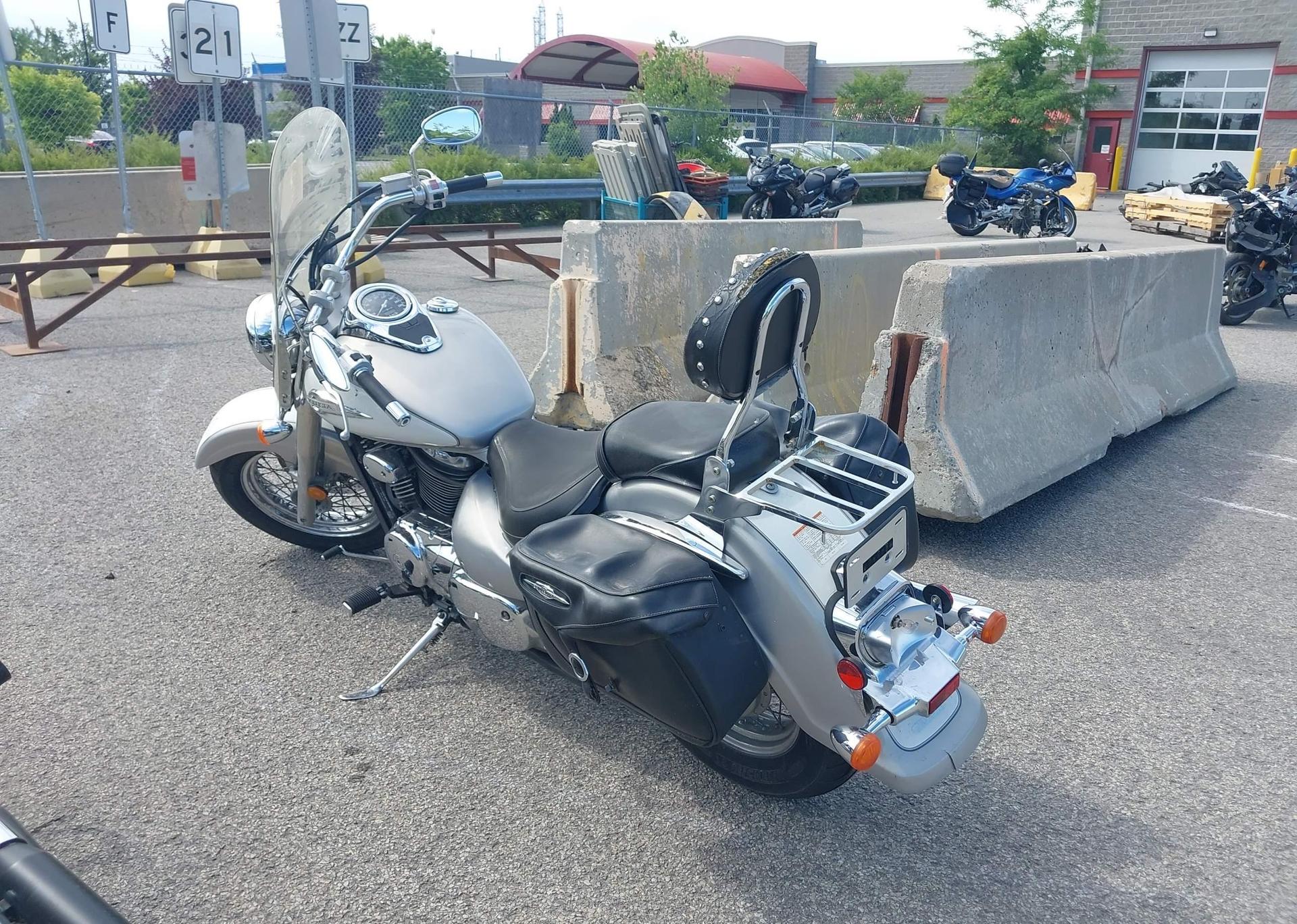 2004 SUZUKI VL800